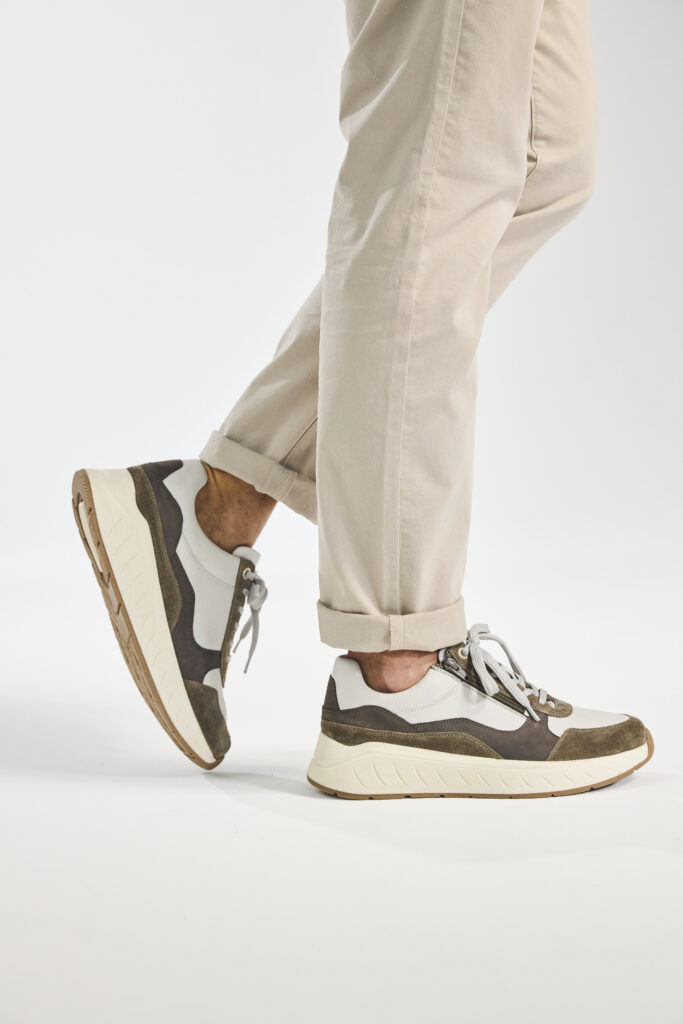 Ken 71122 40705 97 683x1024